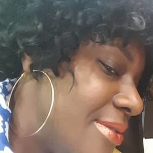 Meet your Posher, Ekua